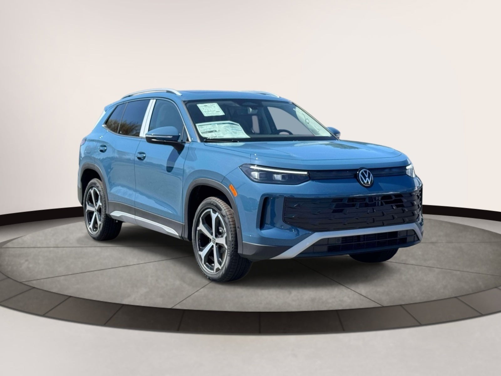 2026 Volkswagen Tiguan SE 4MOTION