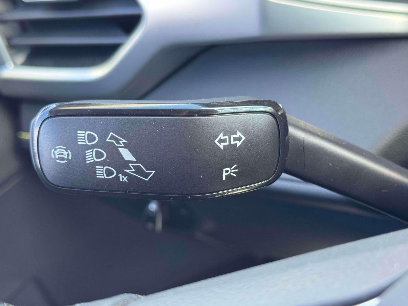 2027 Volkswagen Taos Sport 4MOTION