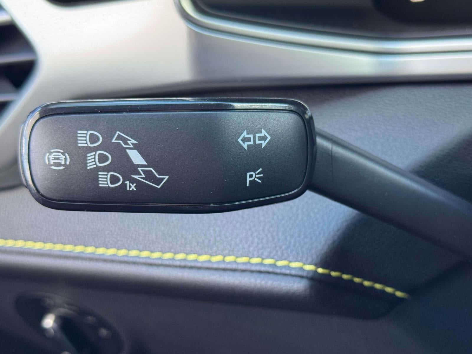 2027 Volkswagen Taos Sport 4MOTION