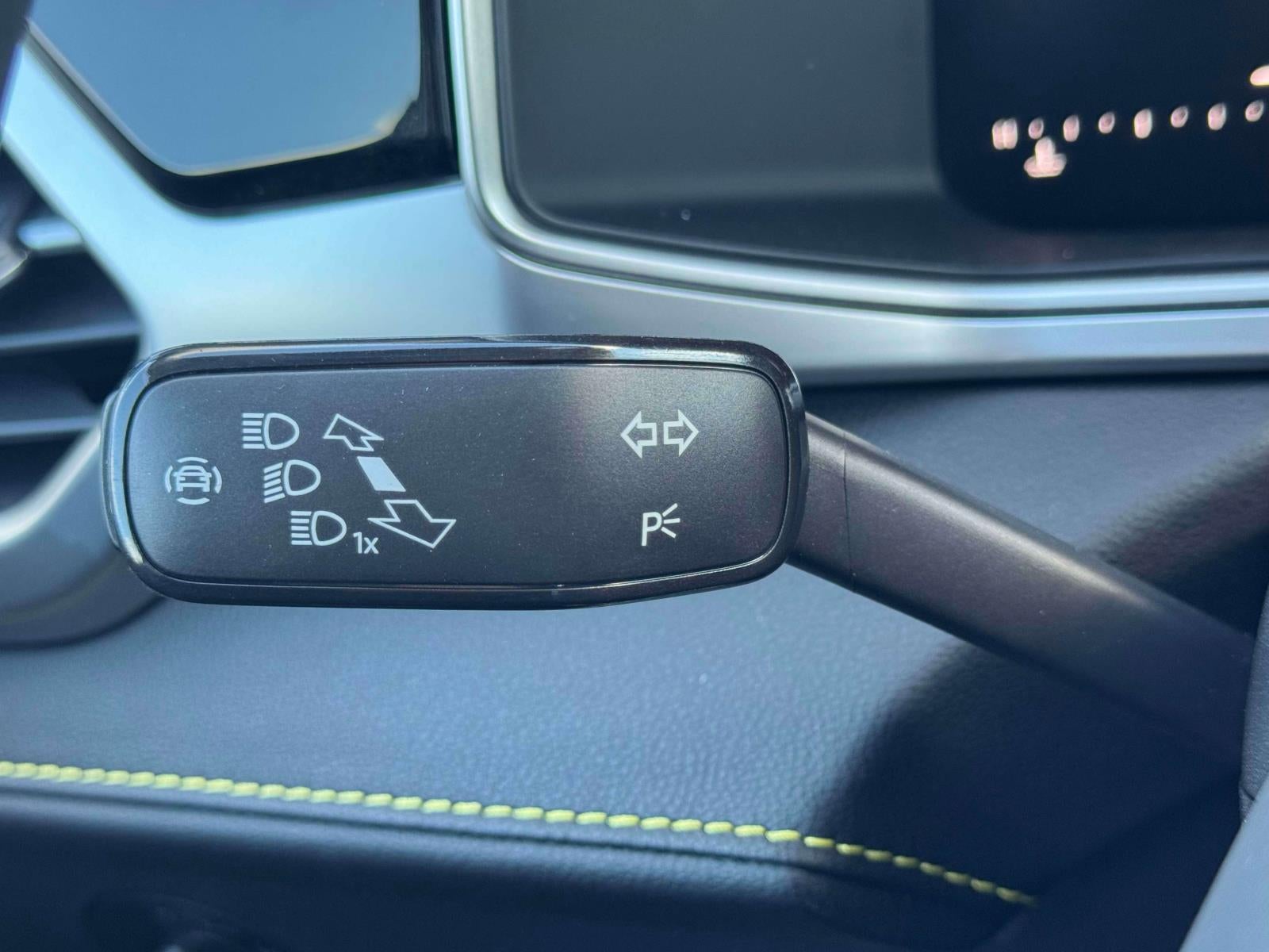 2027 Volkswagen Taos Sport 4MOTION