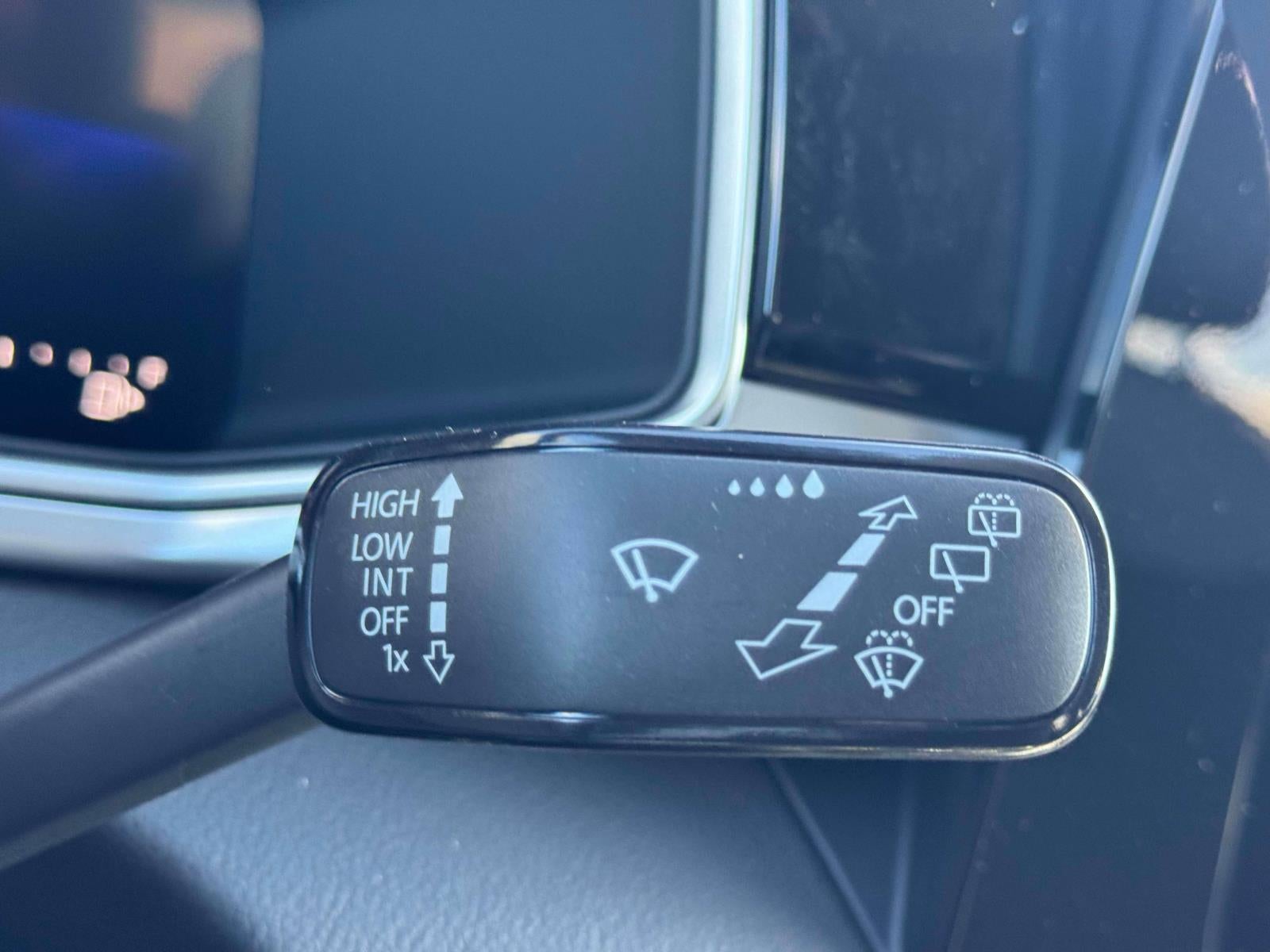 2027 Volkswagen Taos Sport 4MOTION