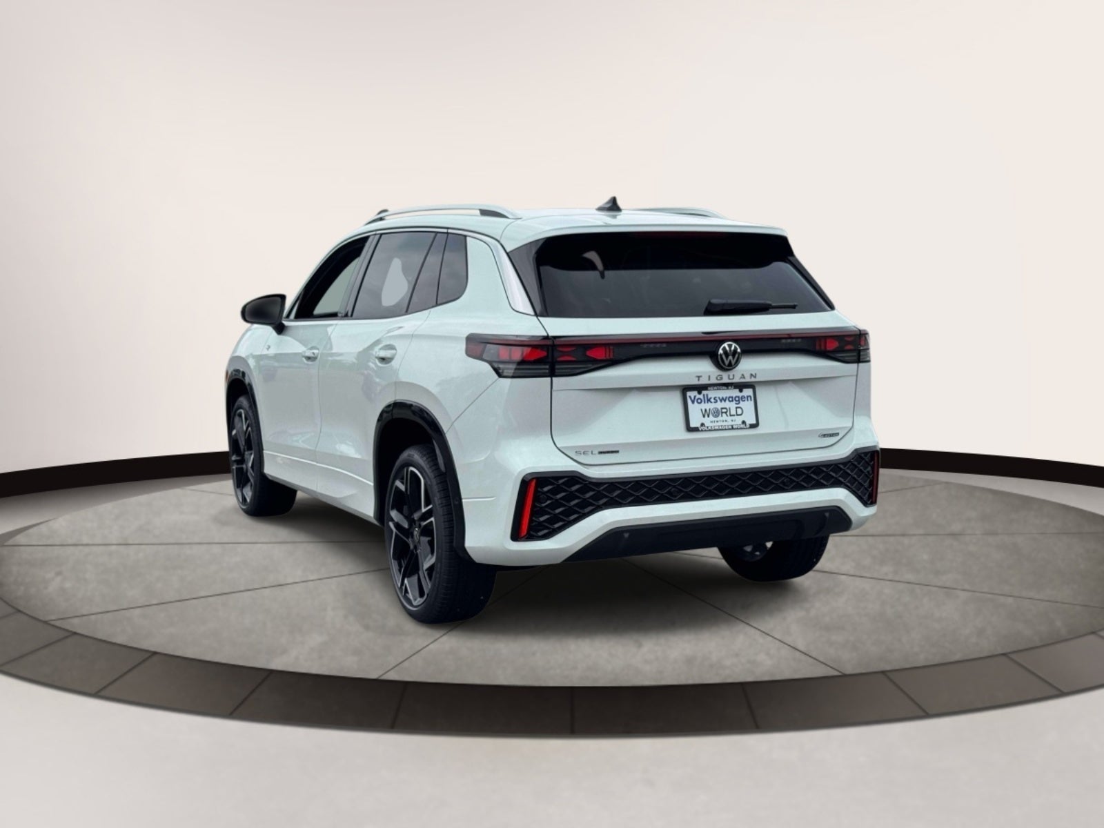 2026 Volkswagen Tiguan 2.0T SEL R-Line Turbo