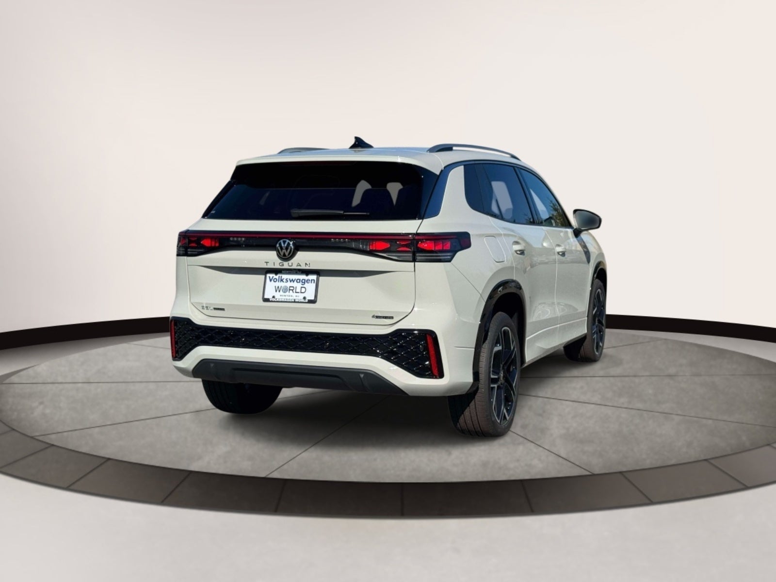 2027 Volkswagen Tiguan 2.0T SEL