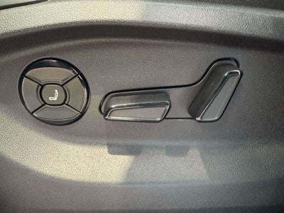 2026 Volkswagen Tiguan 2.0T SEL R-Line