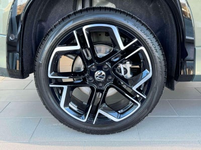 2026 Volkswagen Tiguan 2.0T SEL R-Line