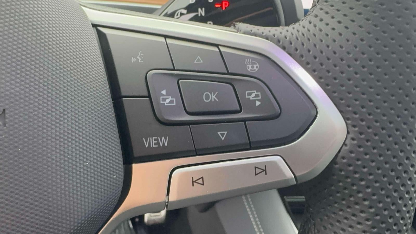 2026 Volkswagen Tiguan 2.0T SEL R-Line