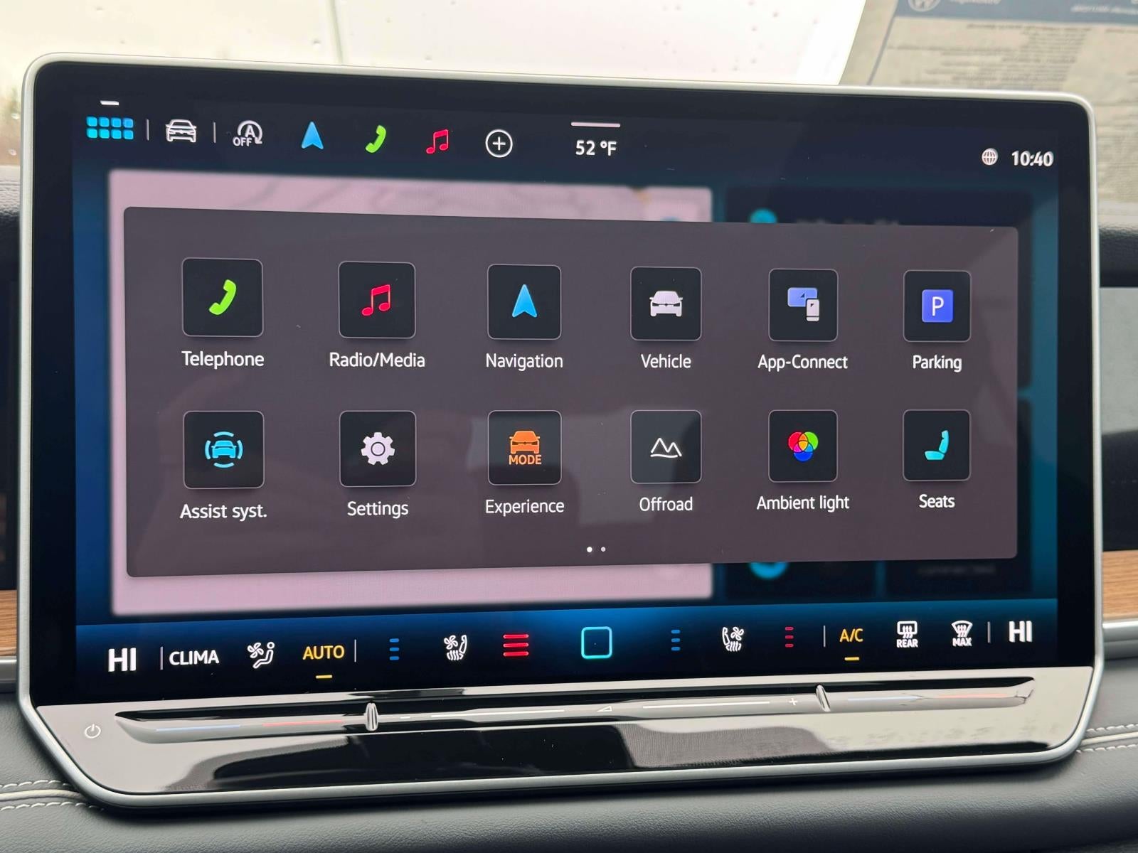 2026 Volkswagen Tiguan 2.0T SEL R-Line