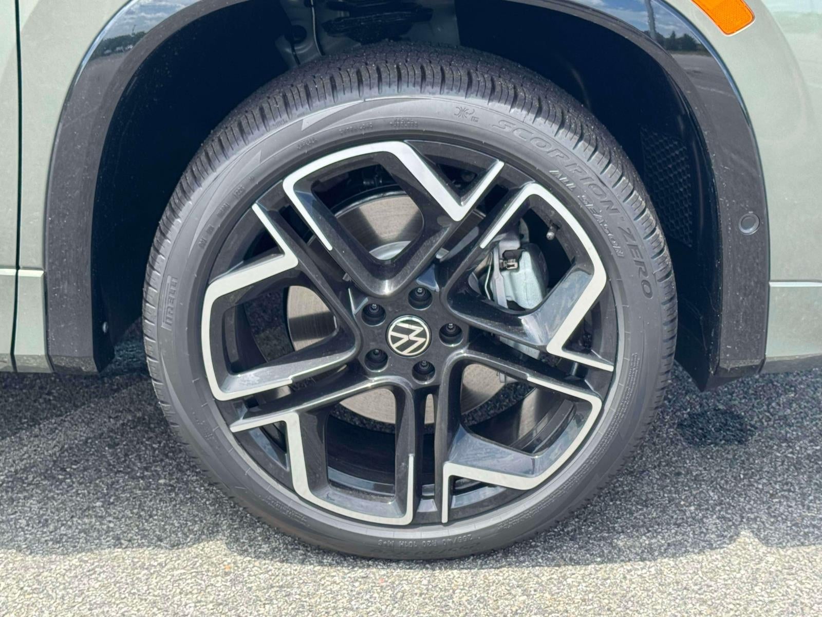 2026 Volkswagen Tiguan 2.0T SEL R-Line Turbo