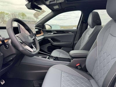2026 Volkswagen Tiguan 2.0T SEL R-Line Turbo