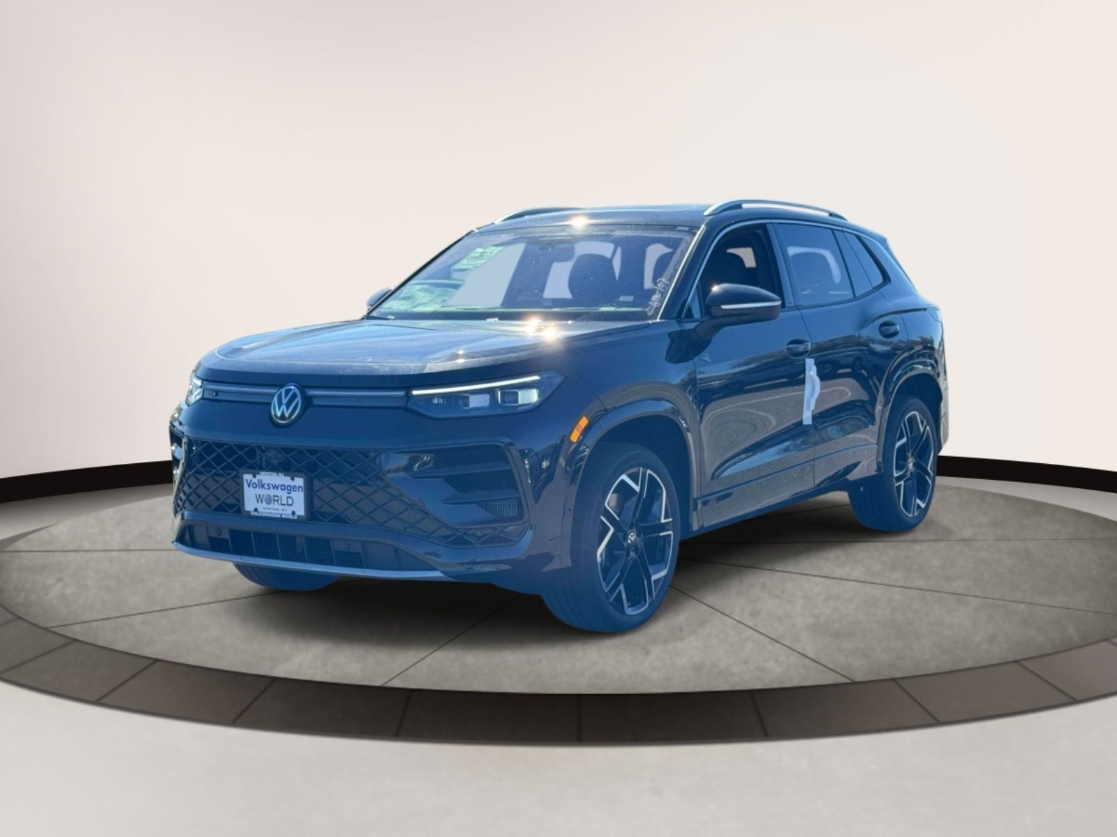 2027 Volkswagen Tiguan 2.0T SEL