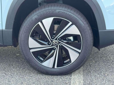 2027 Volkswagen Taos 1.5T SE