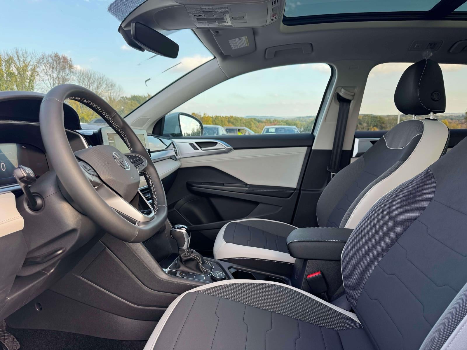 2027 Volkswagen Taos 1.5T SE