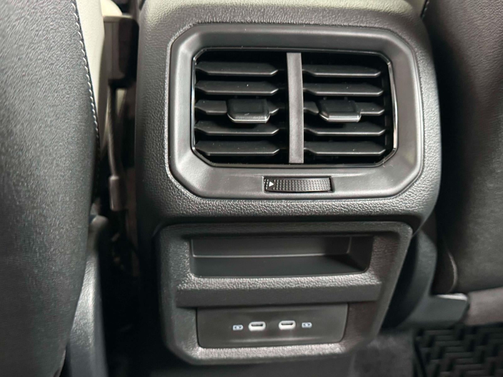 2027 Volkswagen Taos 1.5T SE