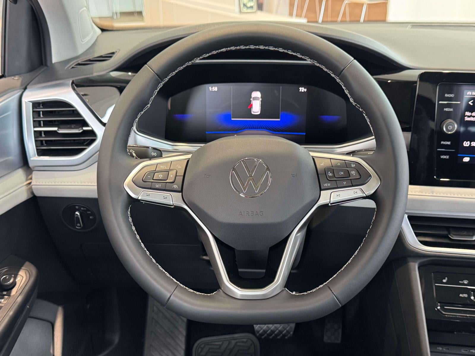 2027 Volkswagen Taos 1.5T SE