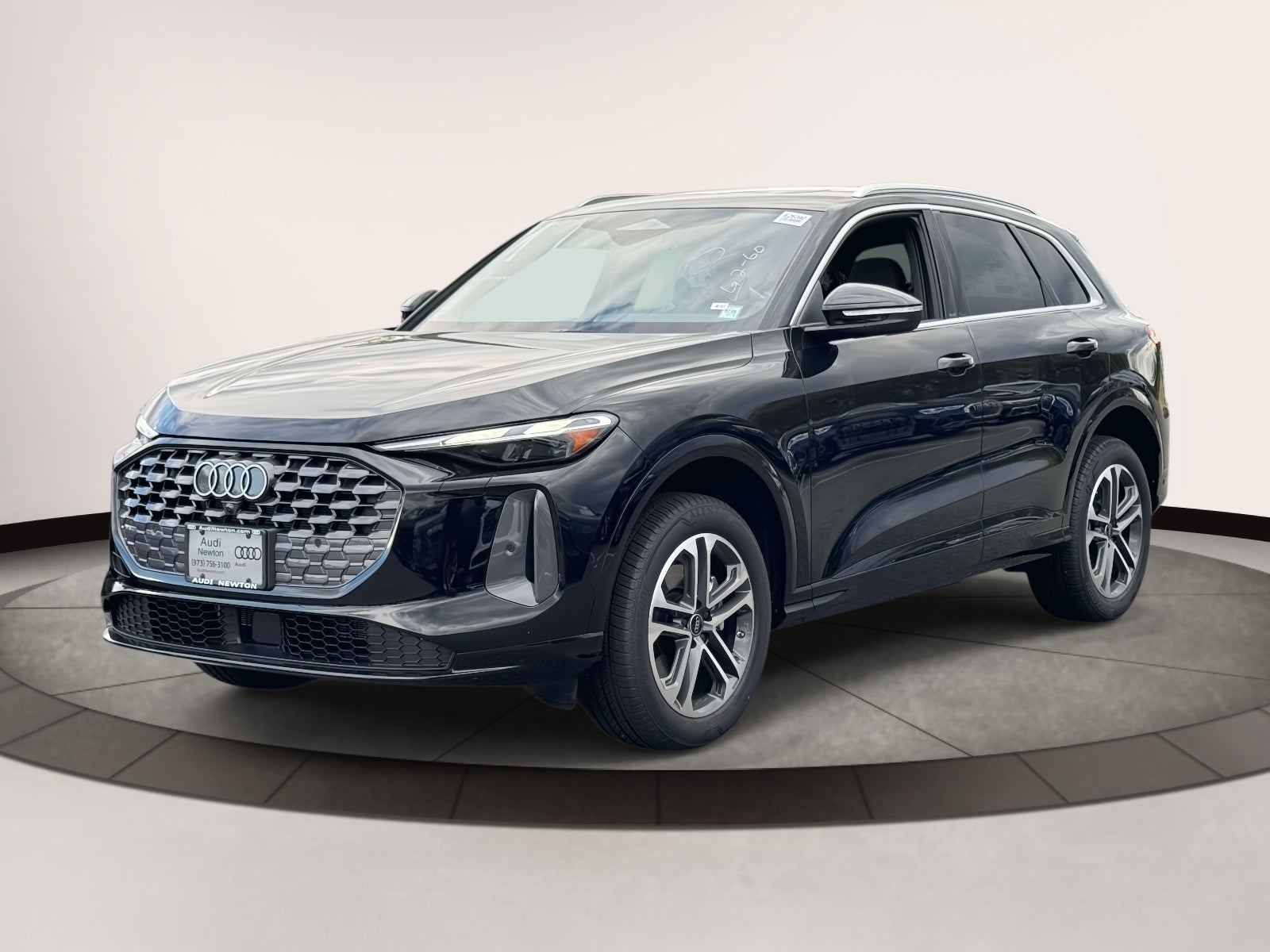 2025 Audi Q5 Premium