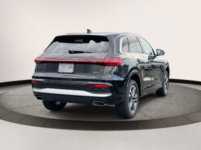 2025 Audi Q5 Premium