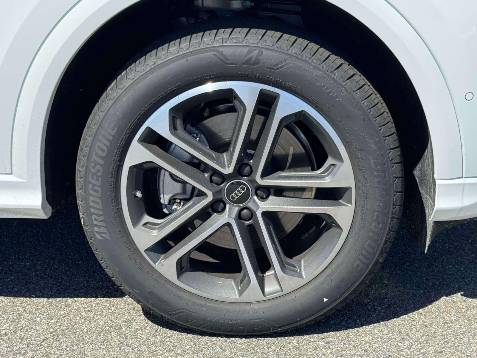 2025 Audi Q5 Premium