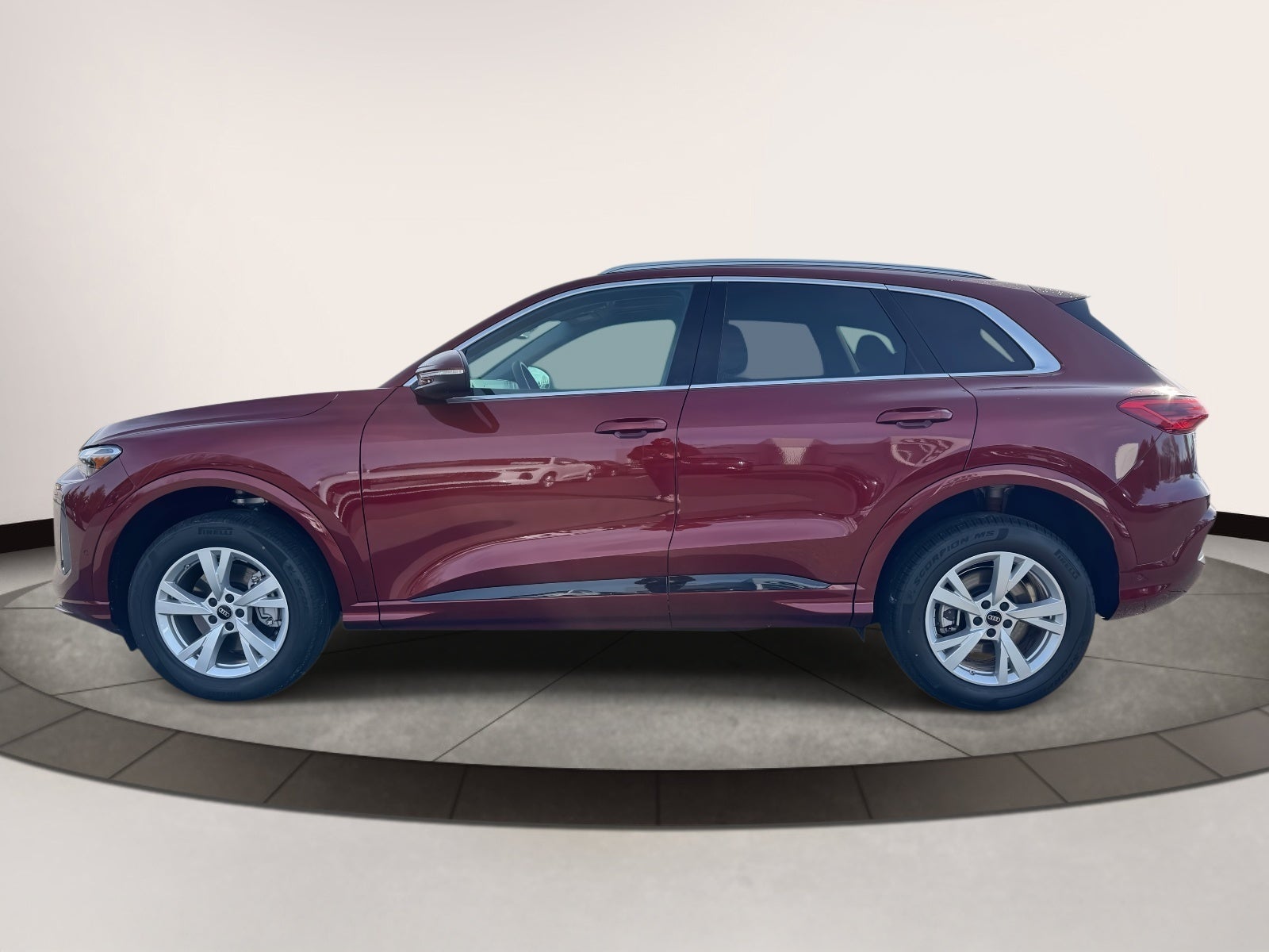 2025 Audi Q5 Premium