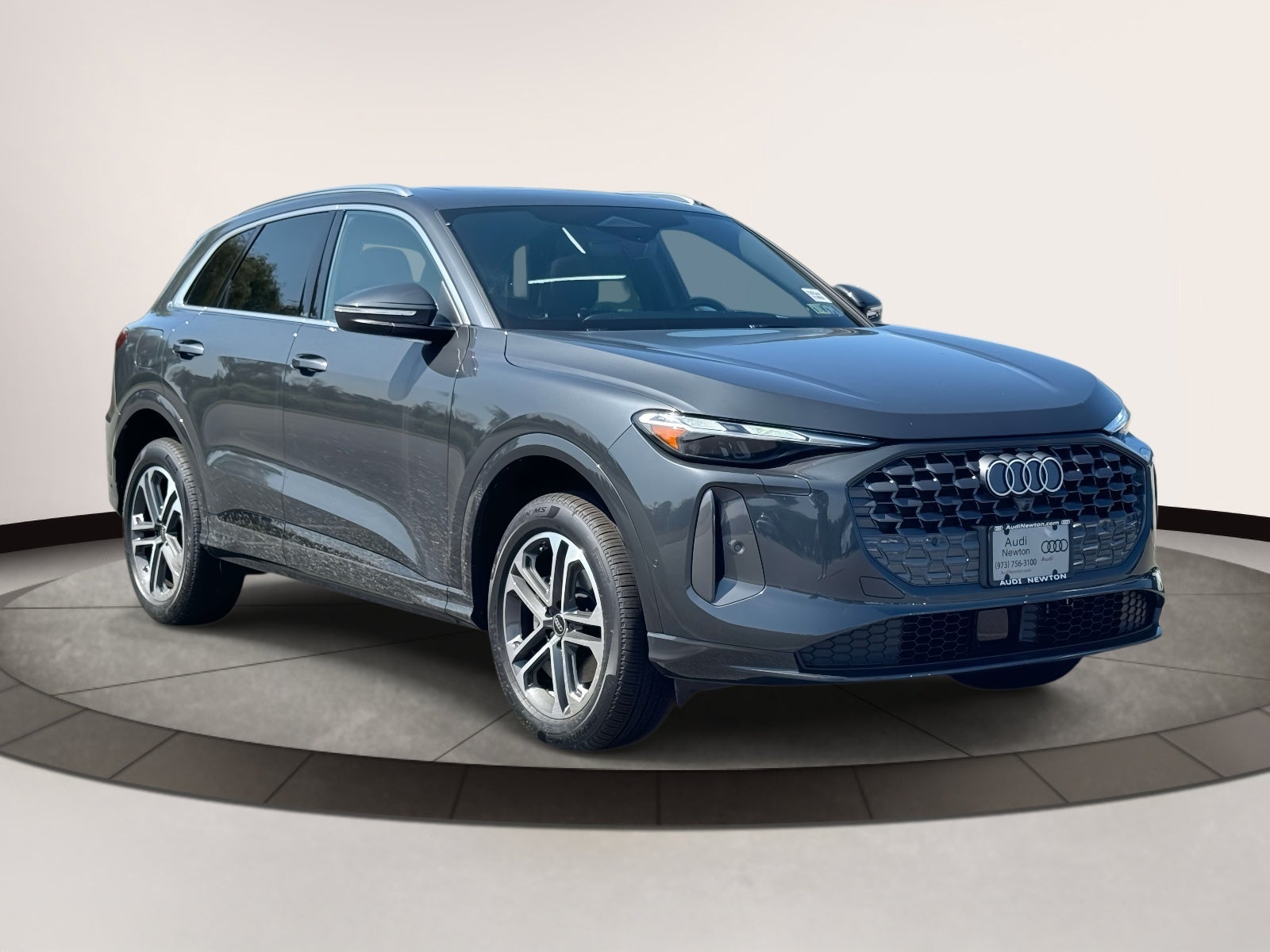 2025 Audi Q5 Premium