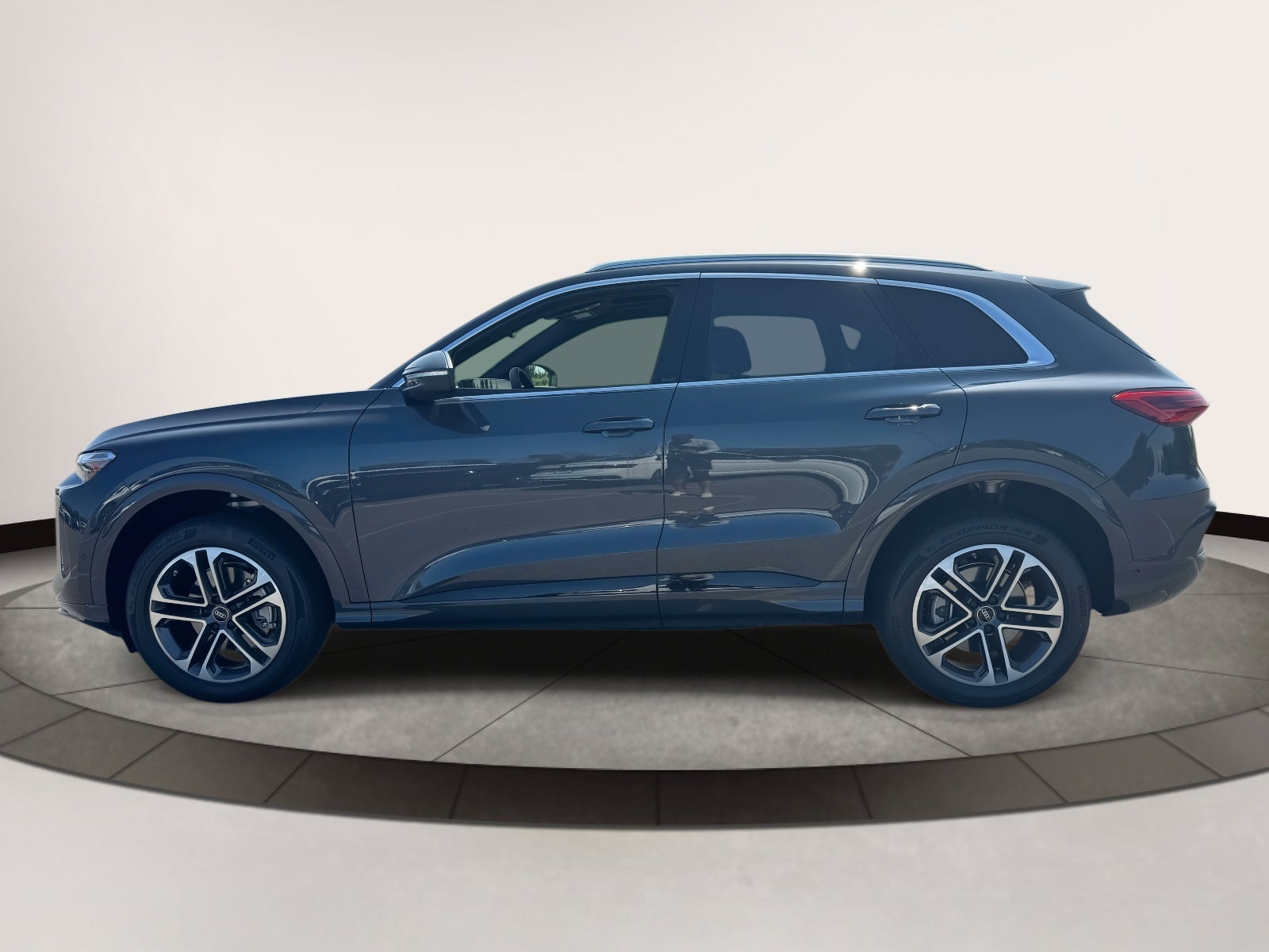 2025 Audi Q5 Premium