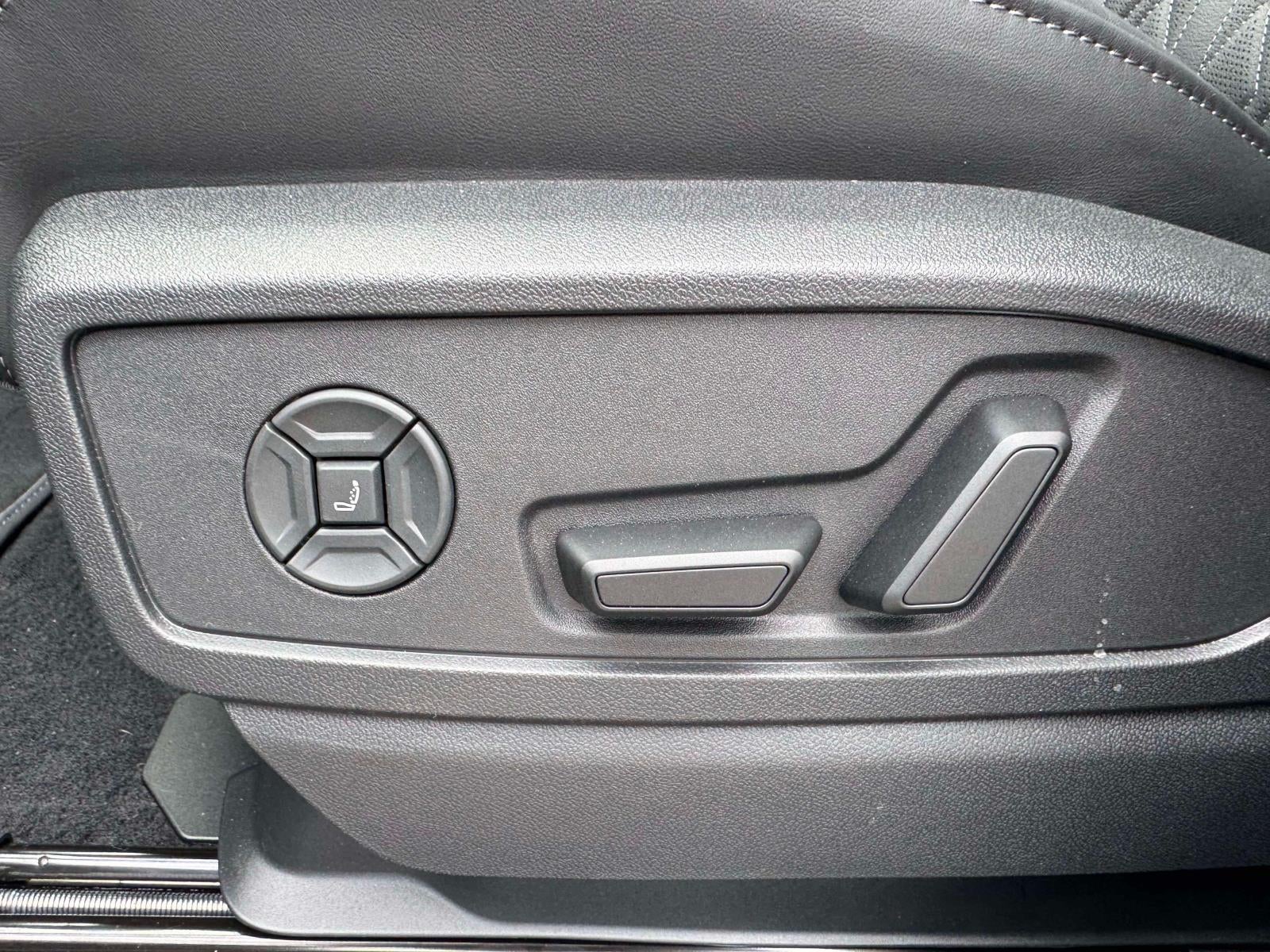 2026 Audi SQ5 Premium Plus