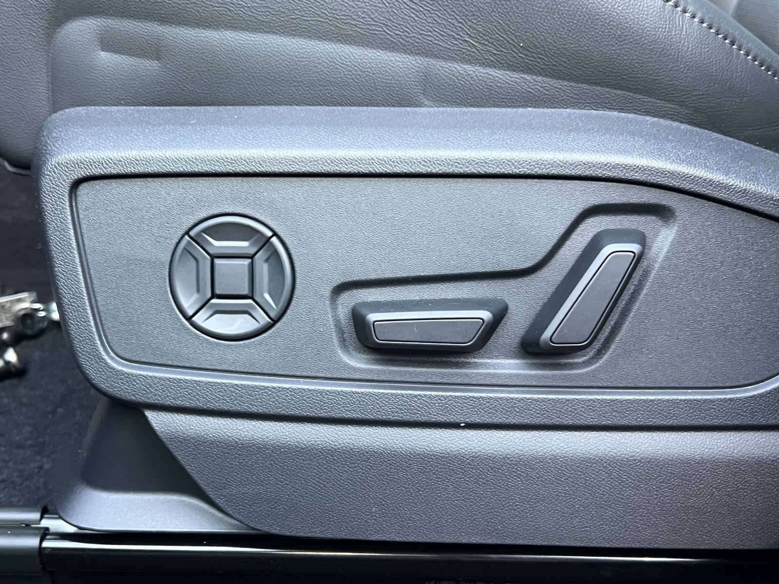 2025 Audi Q5 2.0T Premium Plus