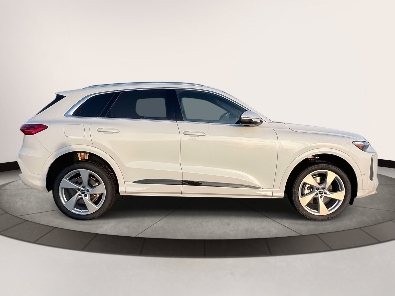 2025 Audi Q5 2.0T Premium Plus