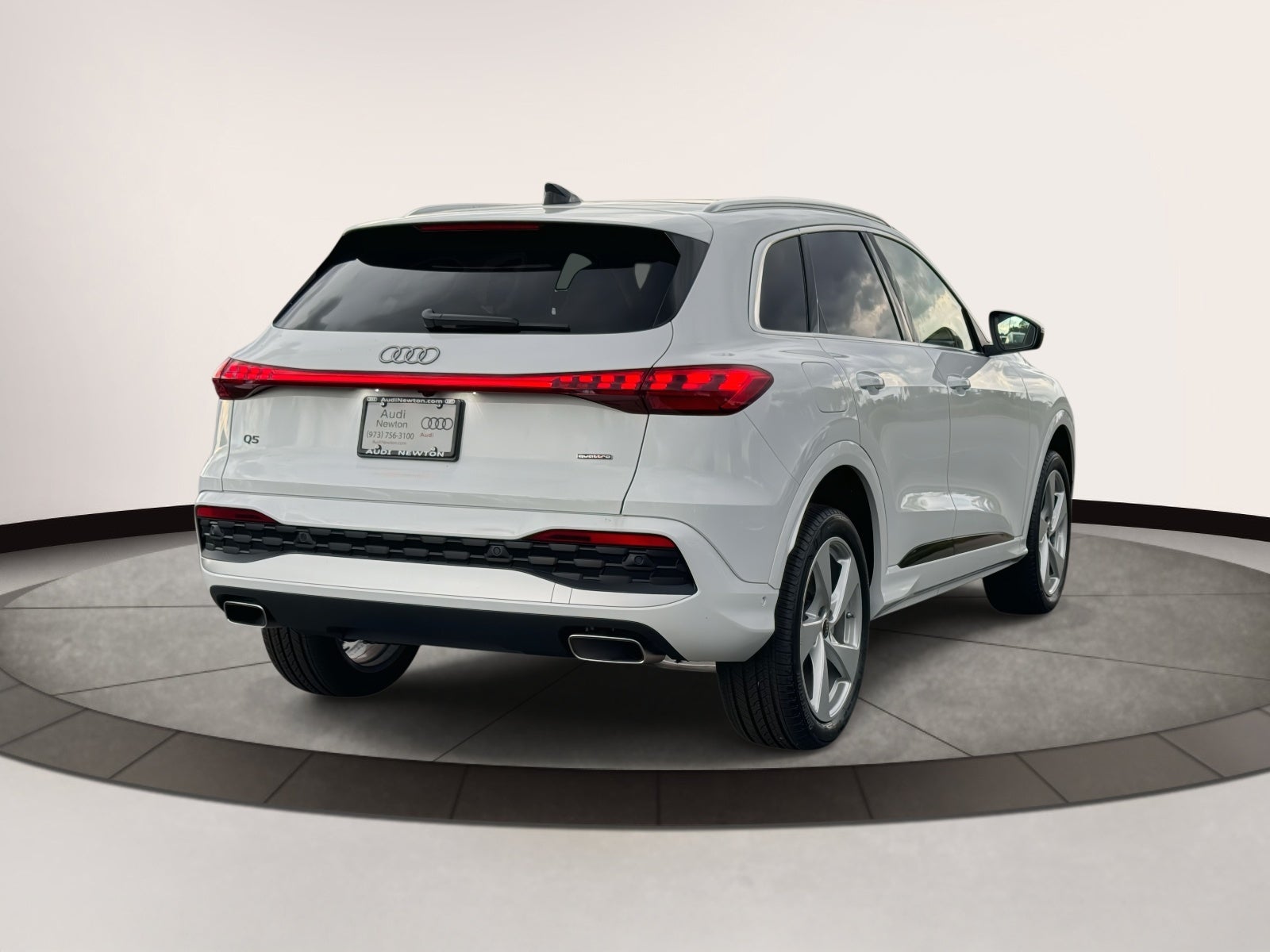 2025 Audi Q5 2.0T Premium