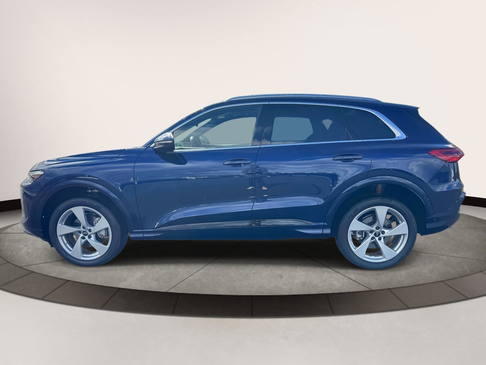 2025 Audi Q5 2.0T Premium Plus