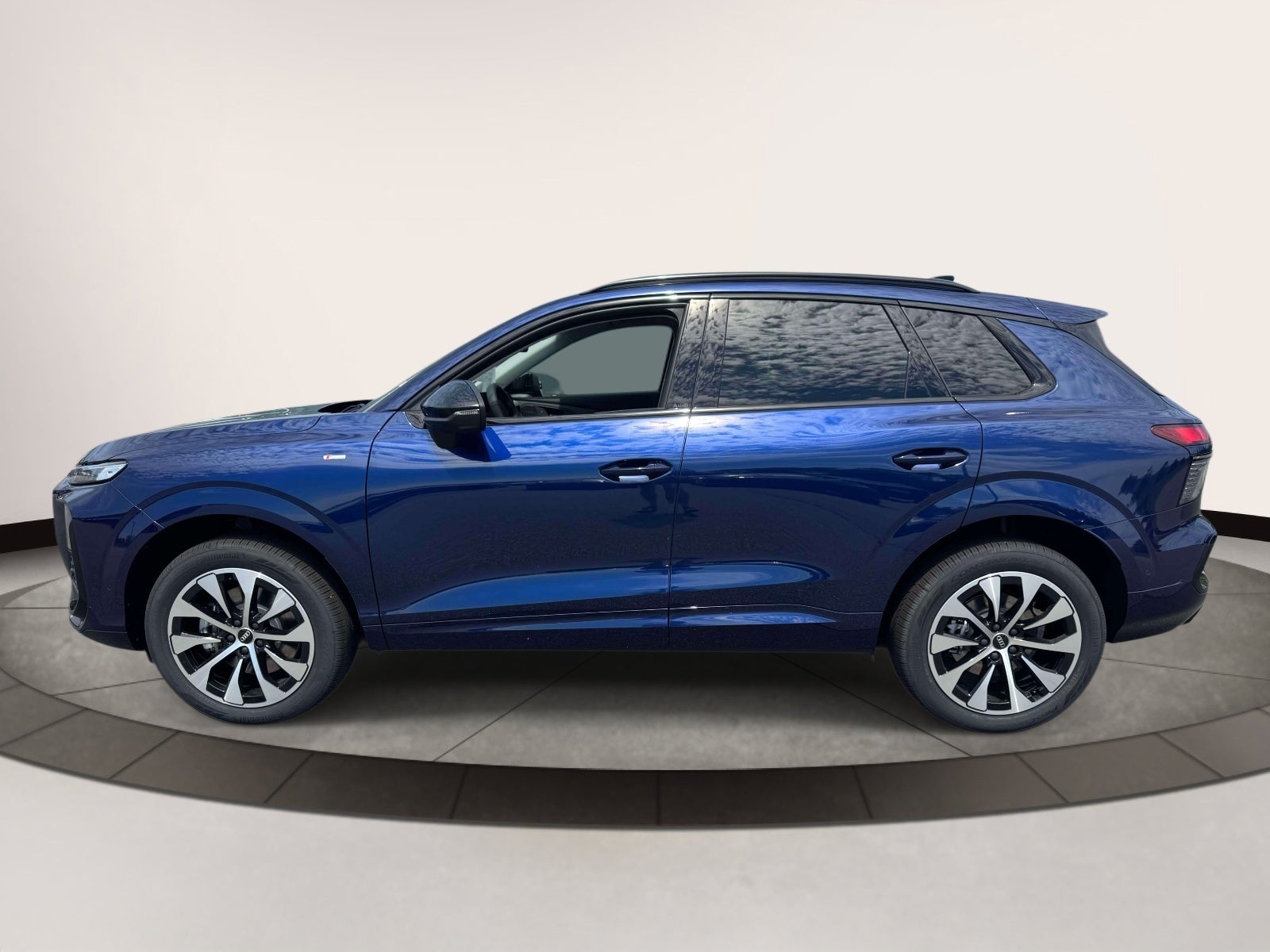 2026 Audi Q3 S line