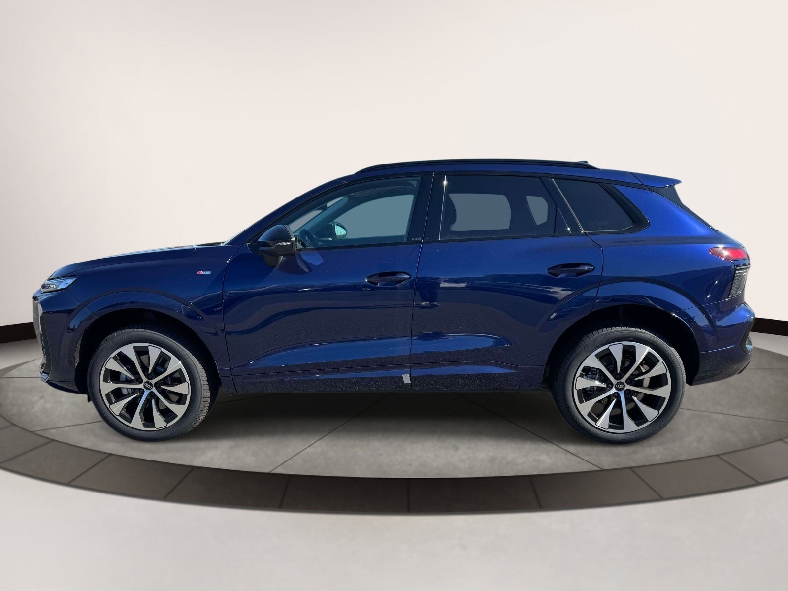 2026 Audi Q3 S line