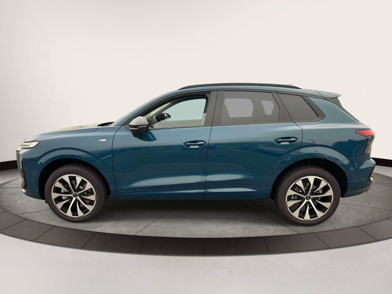 2026 Audi Q3 S line