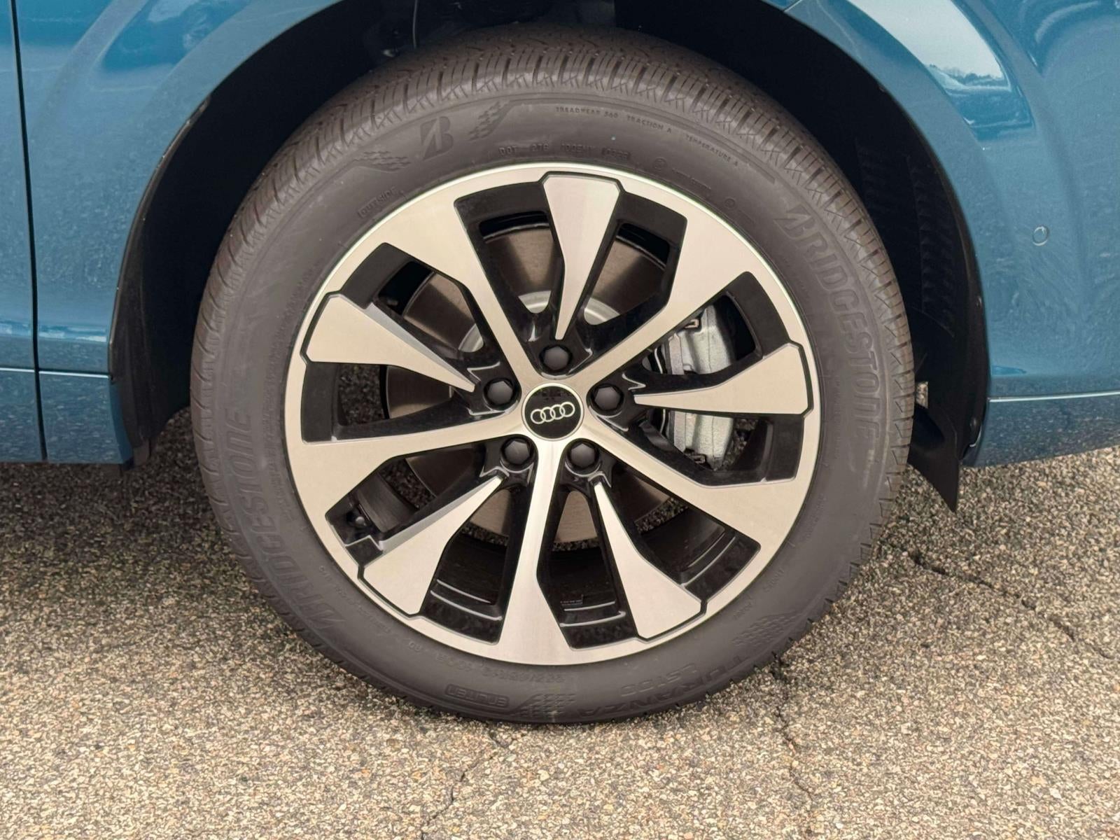2026 Audi Q3 S line
