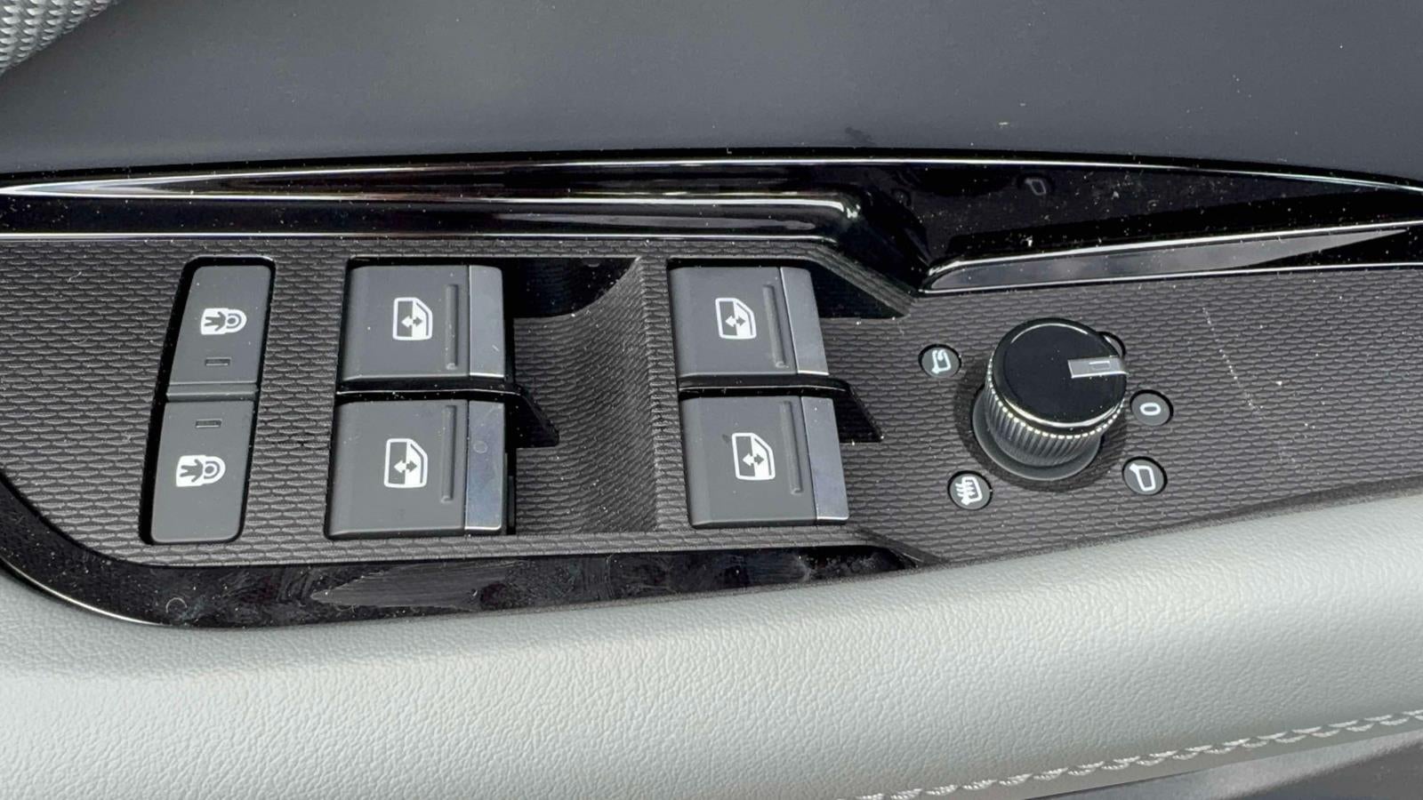 2026 Audi Q3 S line