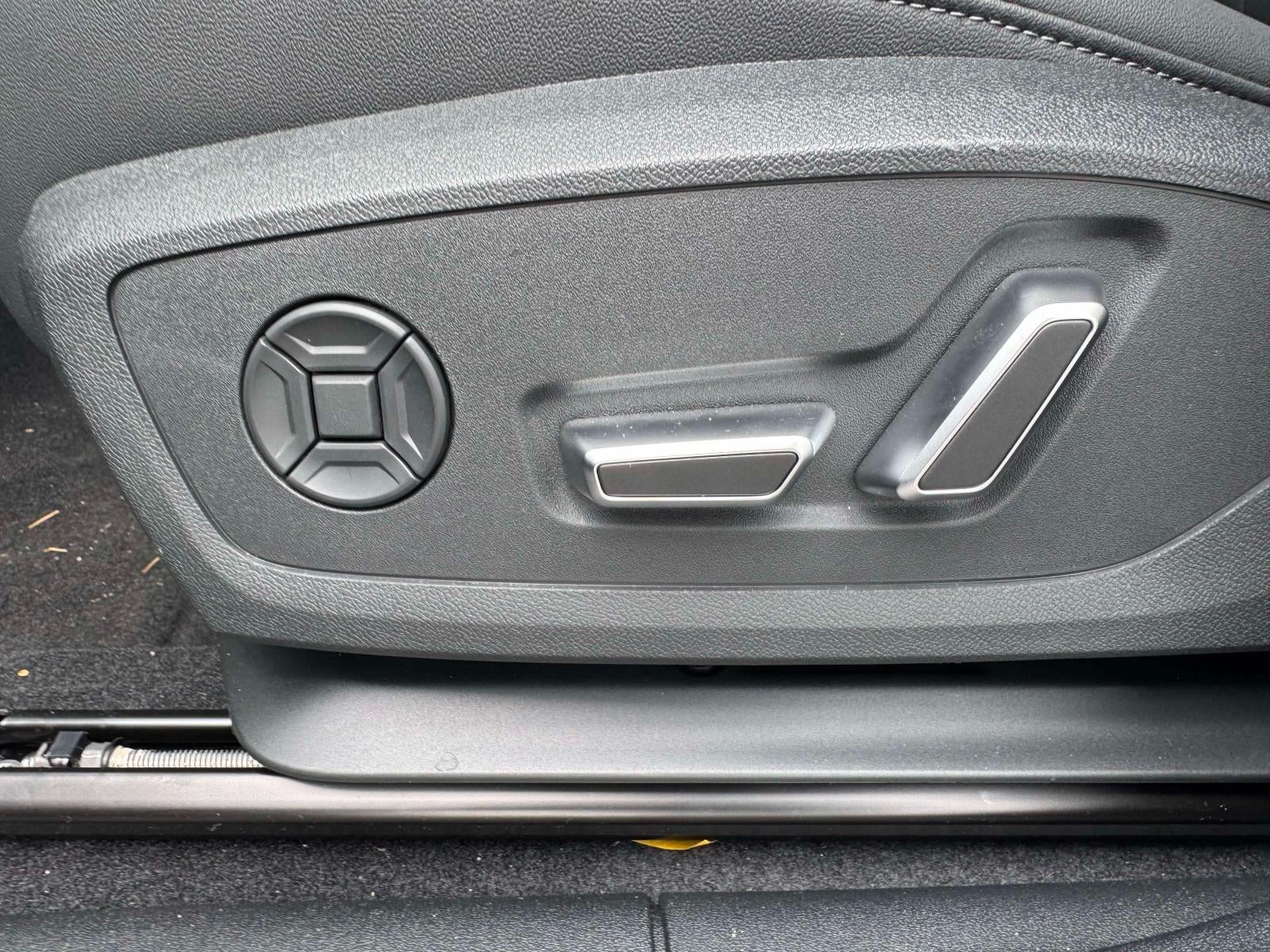 2026 Audi Q3 S line