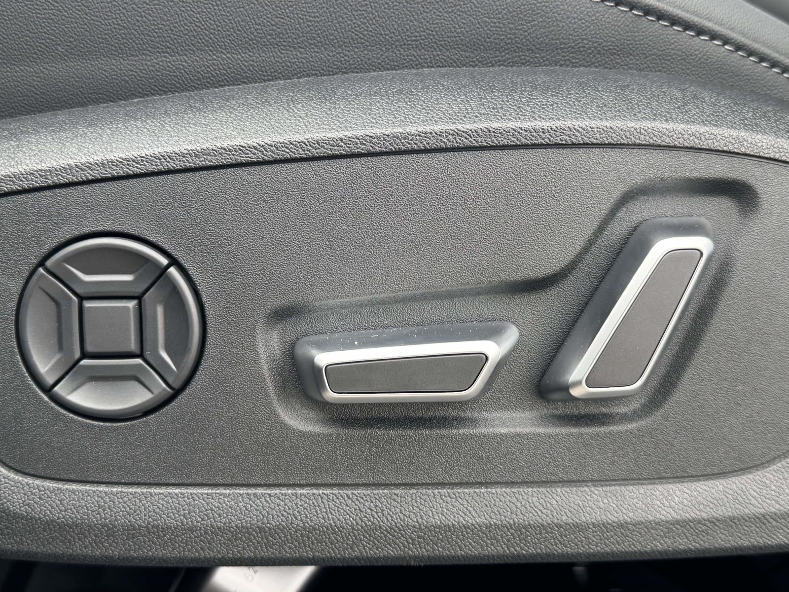 2026 Audi Q3 S line