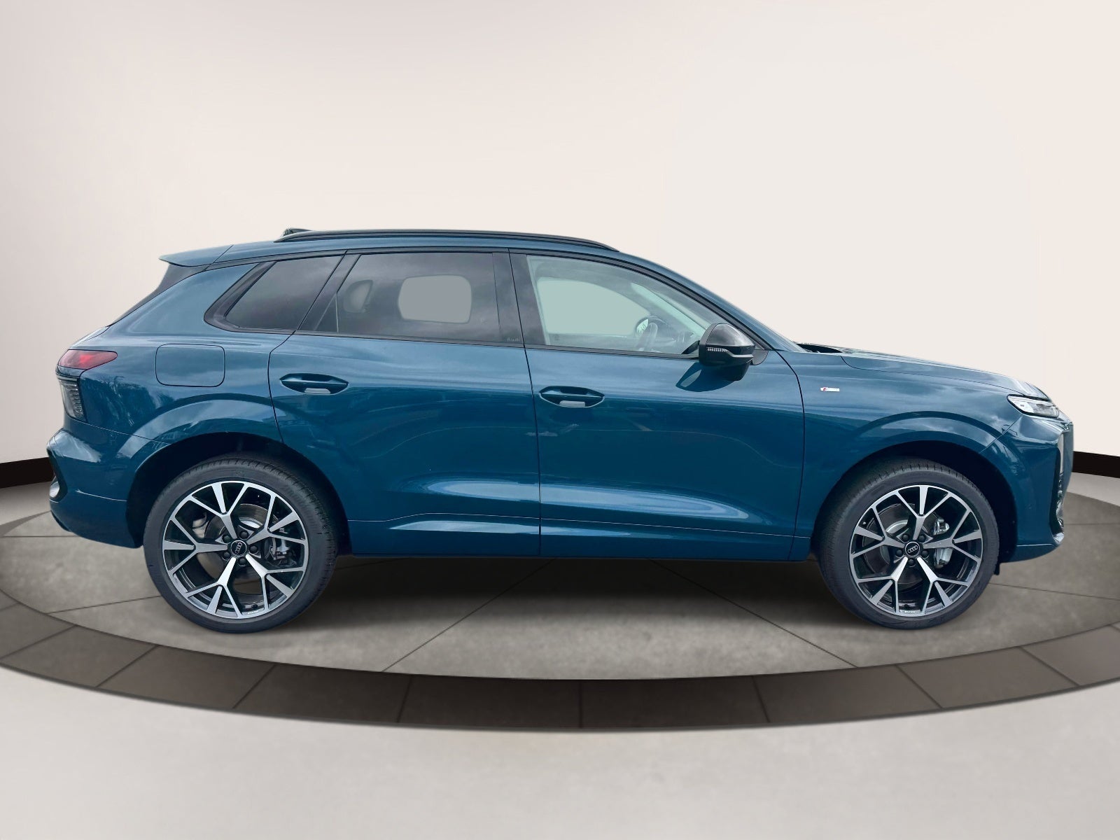 2026 Audi Q3 S line