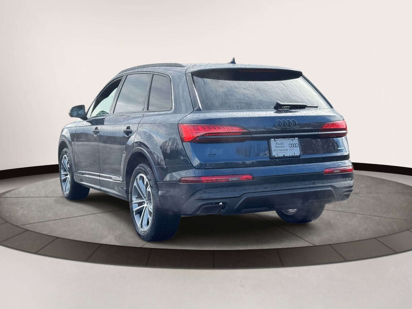 2026 Audi Q7 45 Premium