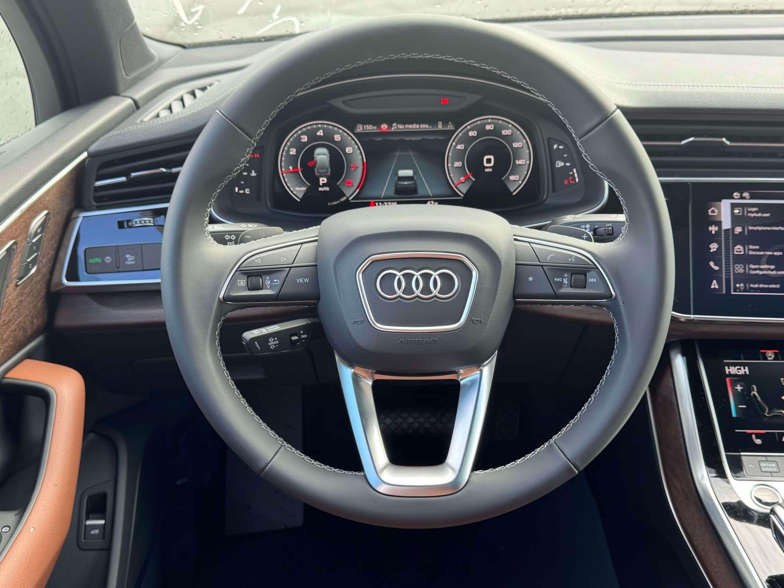 2026 Audi Q7 45 Premium
