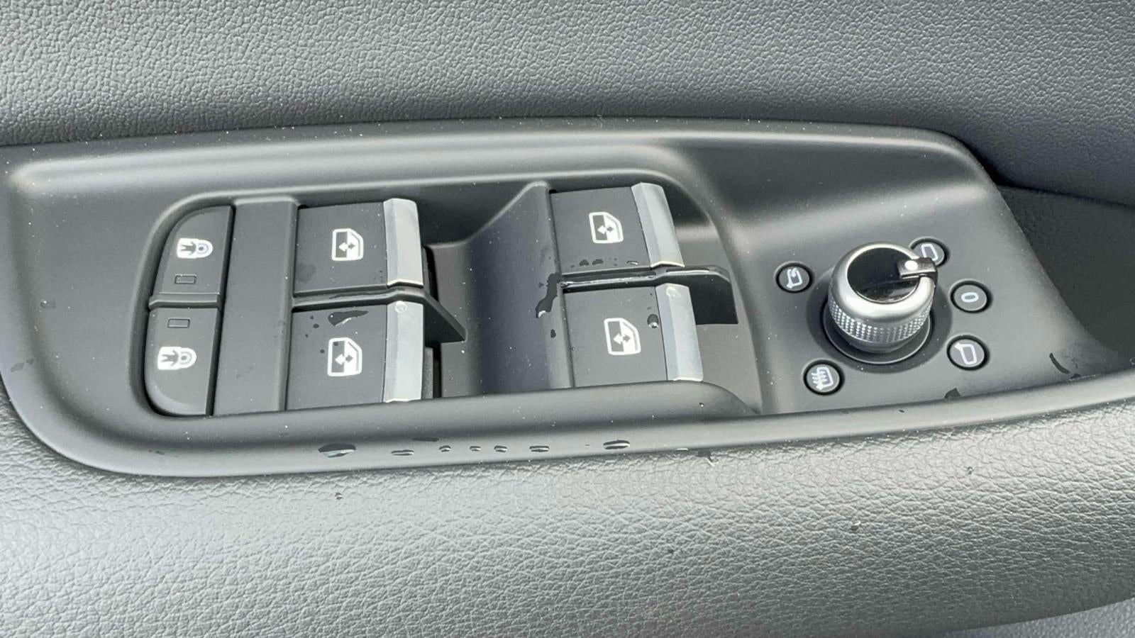 2026 Audi Q7 45 Premium