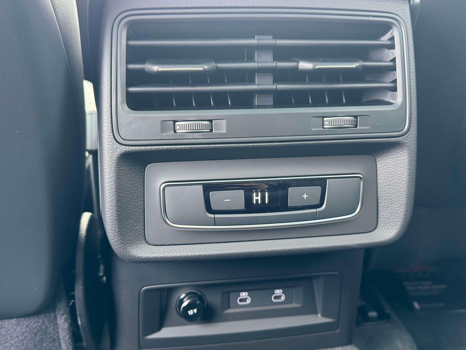 2026 Audi Q7 45 Premium