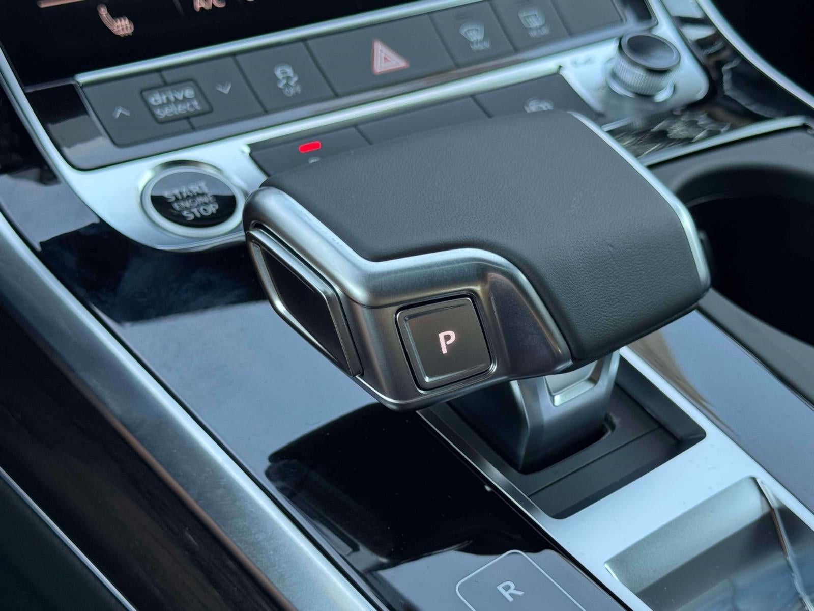2026 Audi Q7 Premium 45 quattro *Ltd Avail*