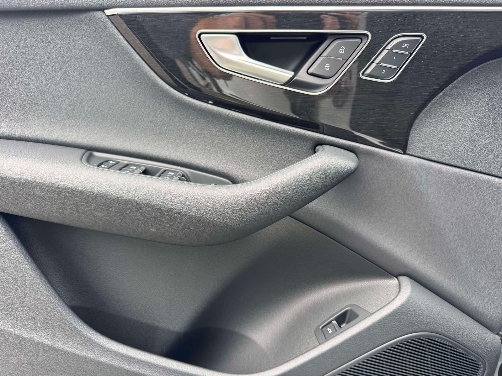 2026 Audi Q7 45 Premium