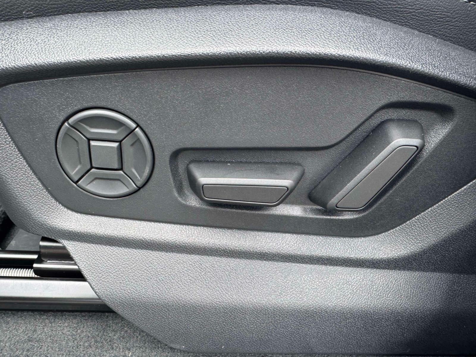 2026 Audi Q7 45 Premium