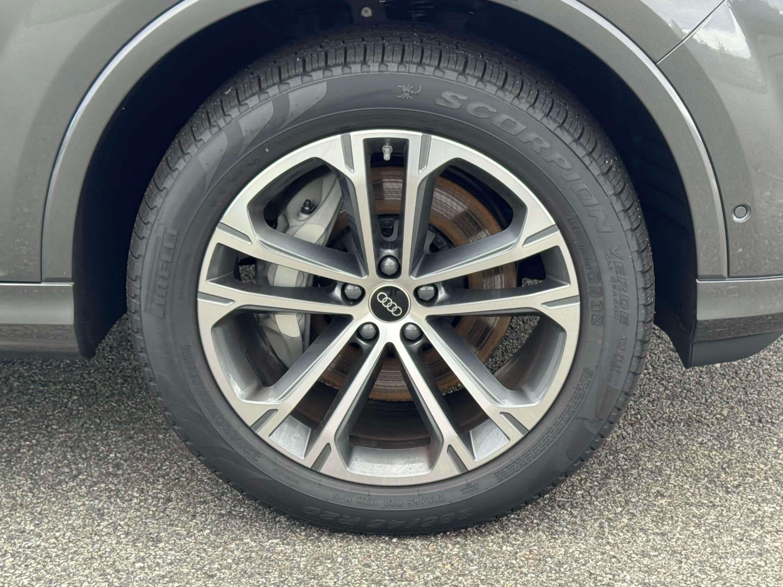 2026 Audi Q7 45 Premium