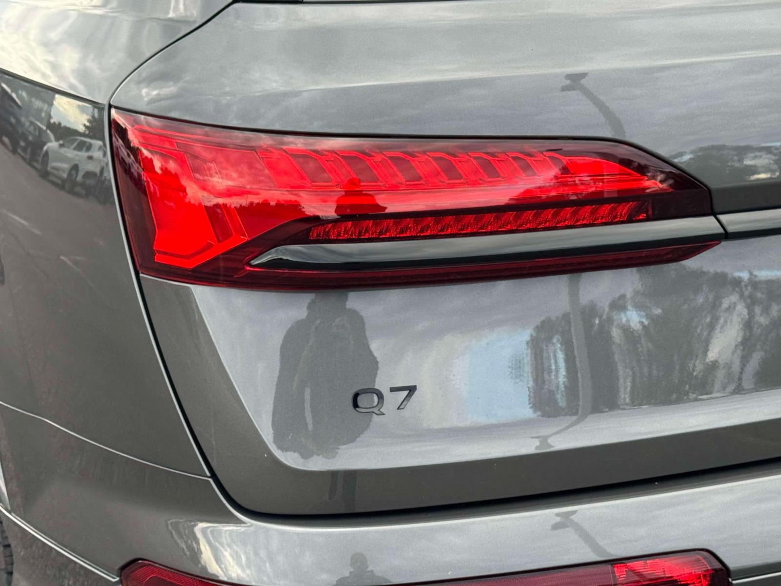 2026 Audi Q7 45 Premium