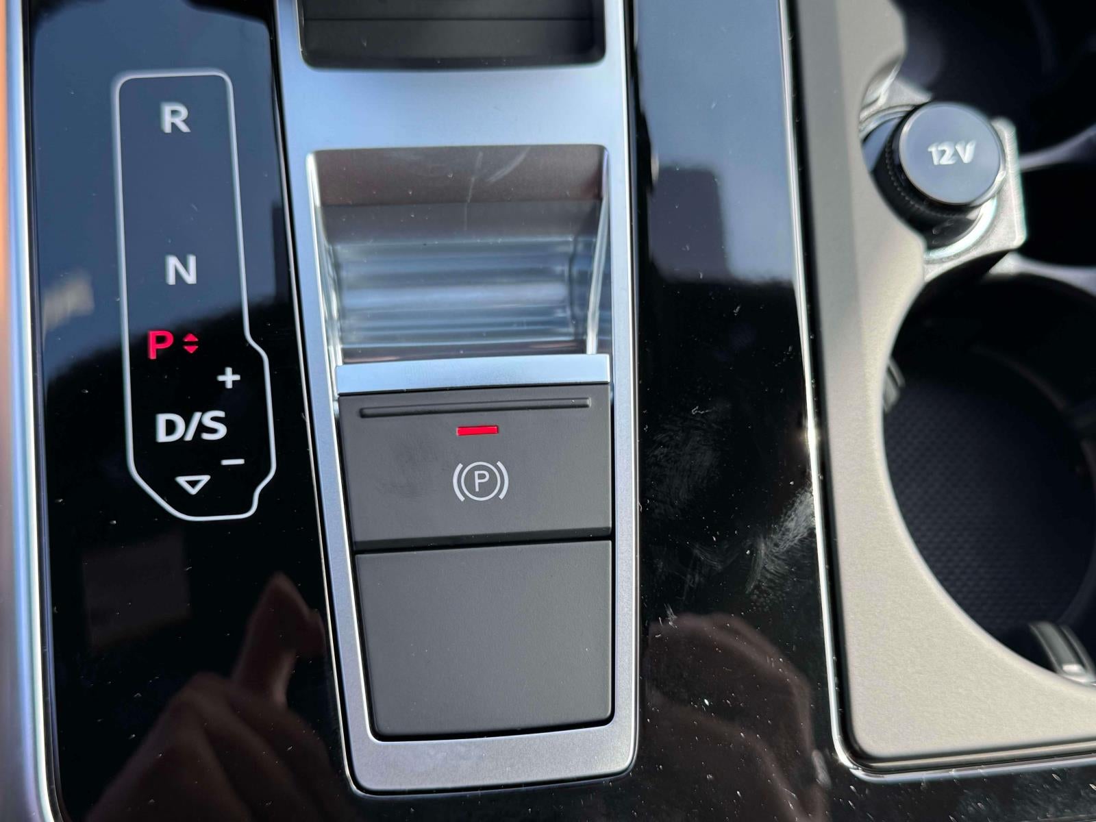 2026 Audi Q7 Premium 45 quattro *Ltd Avail*