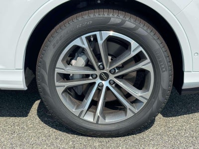 2026 Audi Q7 45 Premium