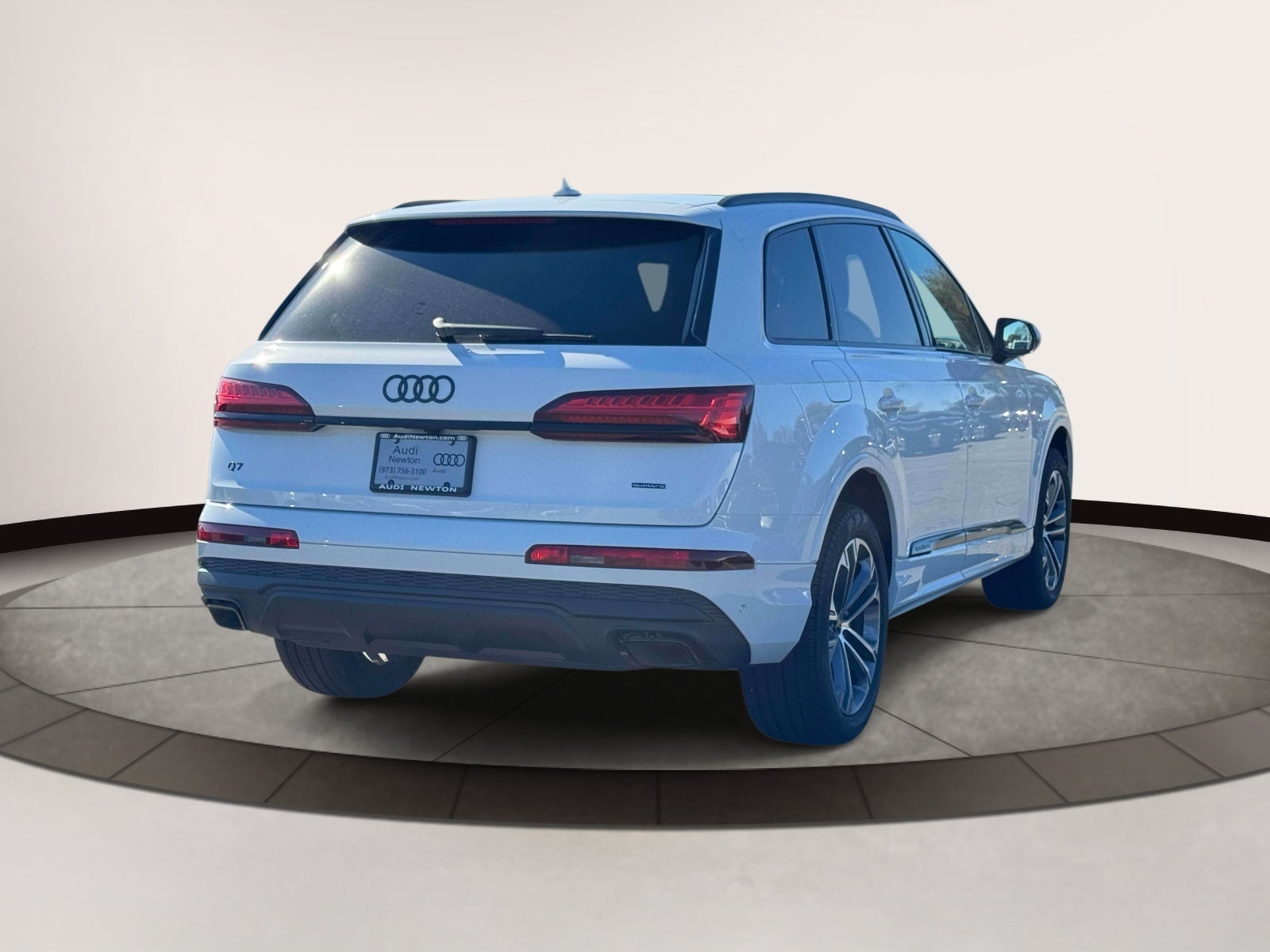 2026 Audi Q7 45 Premium