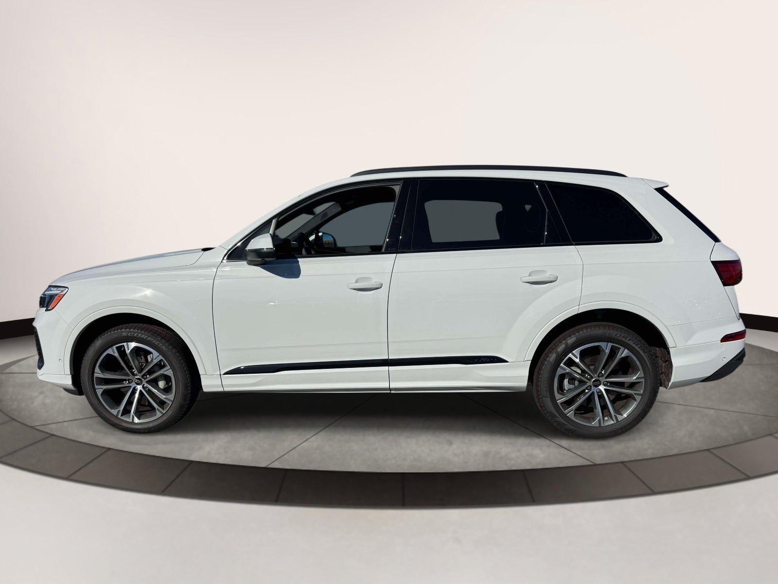 2026 Audi Q7 45 Premium